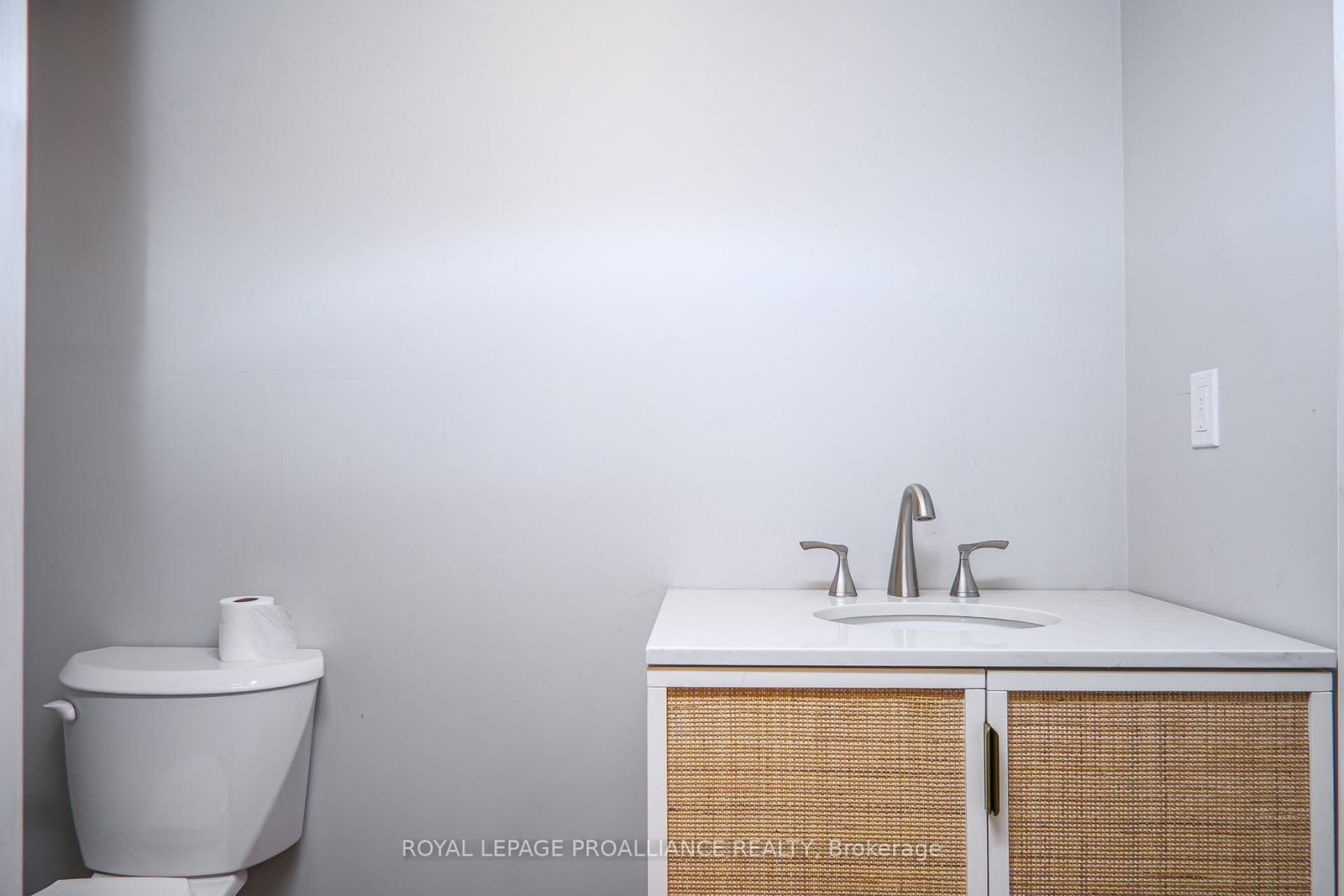 22 Pitt Street, Unit 19 - Photo 28