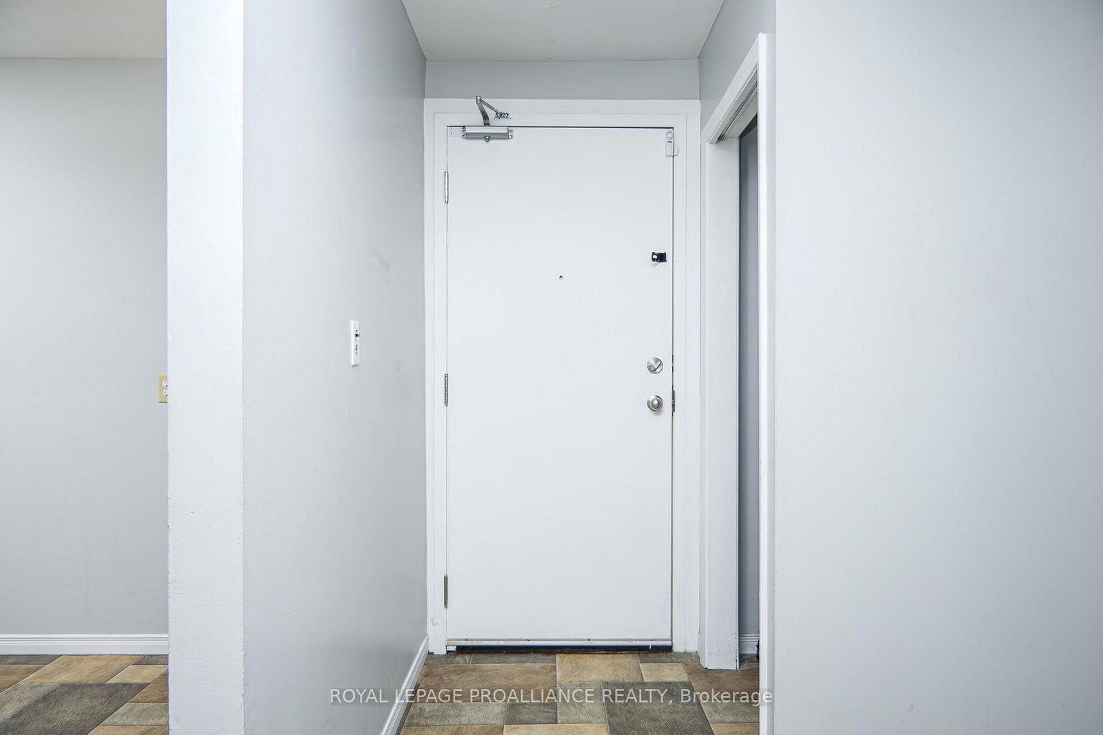 22 Pitt Street, Unit 19 - Photo 9