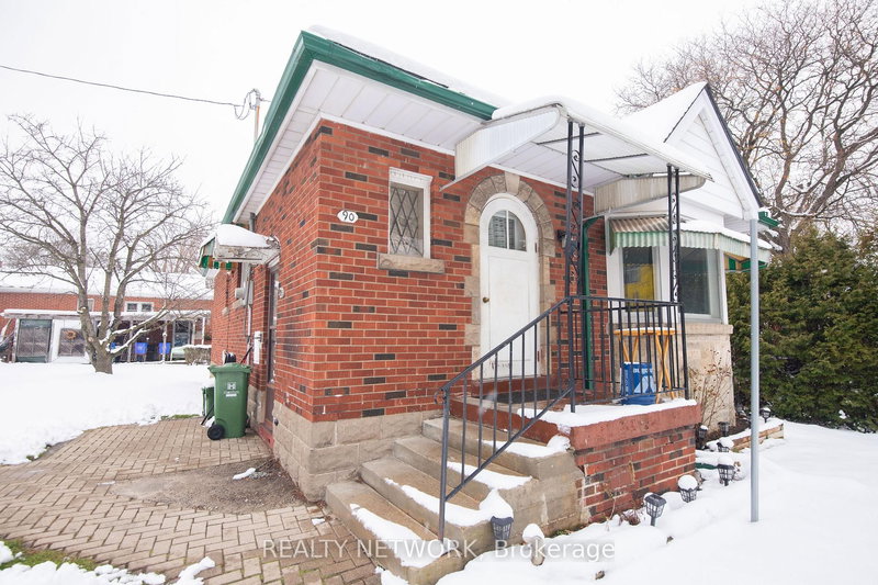 90 Osler Dr, Hamilton, L9H 4B5 | Image 2