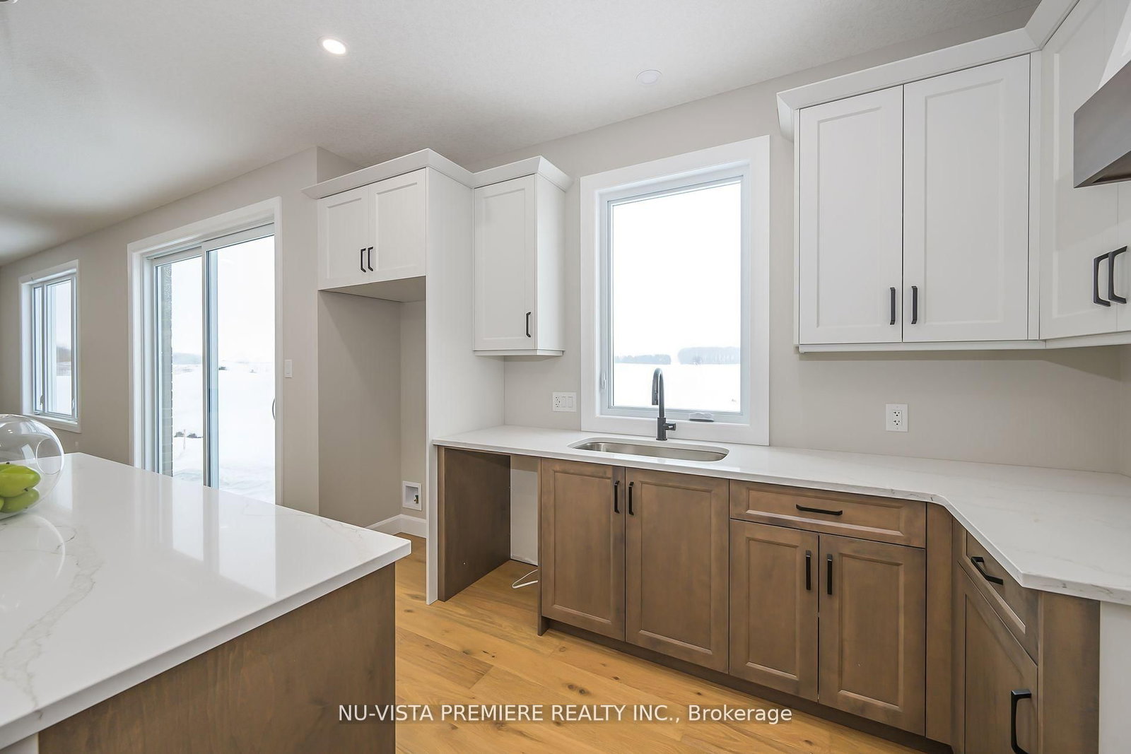 Detached House for sale at 162 Watts Drive, Lucan Biddulph, Ontario, N0M 2J0 - Lucan - MLS: X12888832