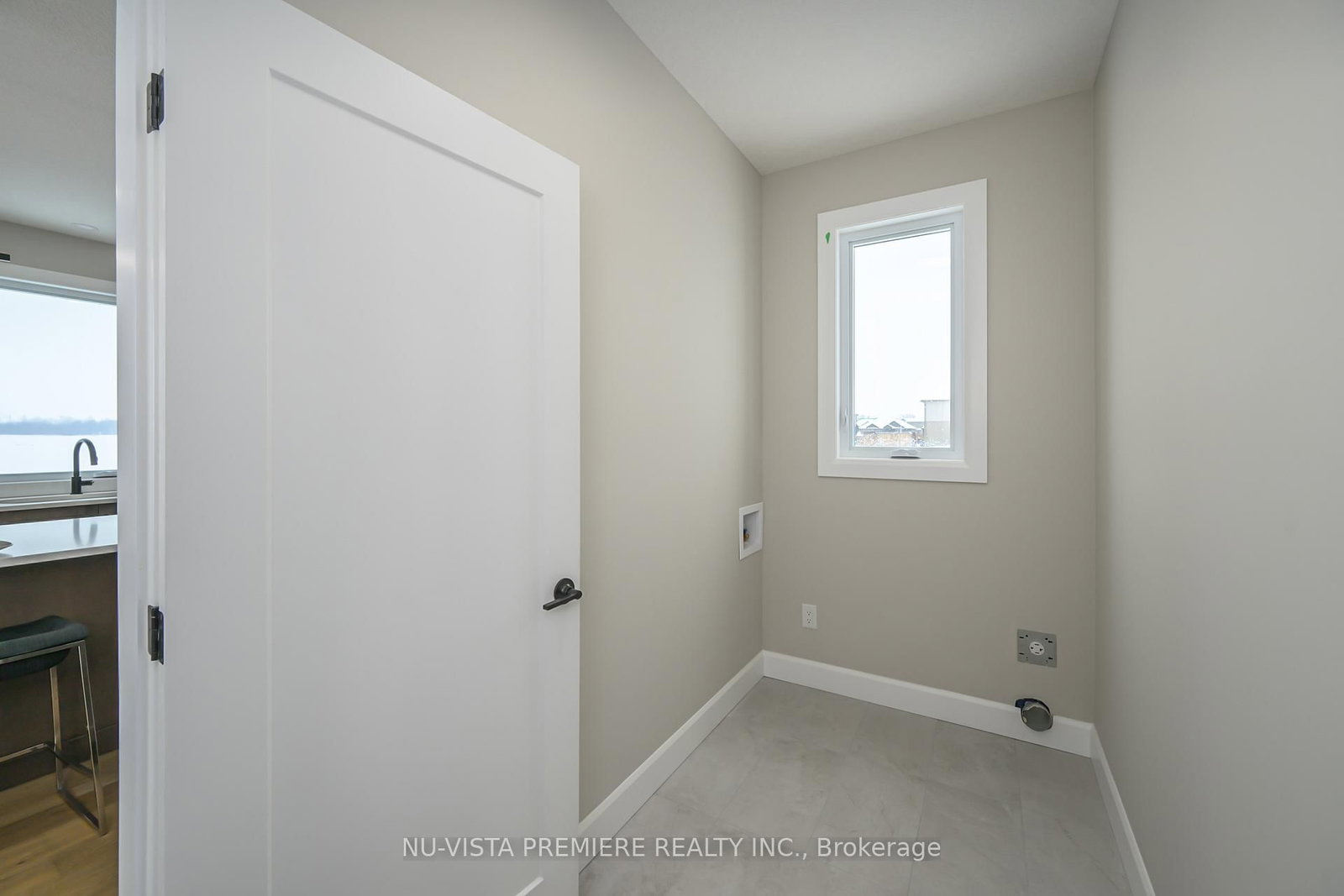 Detached House for sale at 162 Watts Drive, Lucan Biddulph, Ontario, N0M 2J0 - Lucan - MLS: X12888832