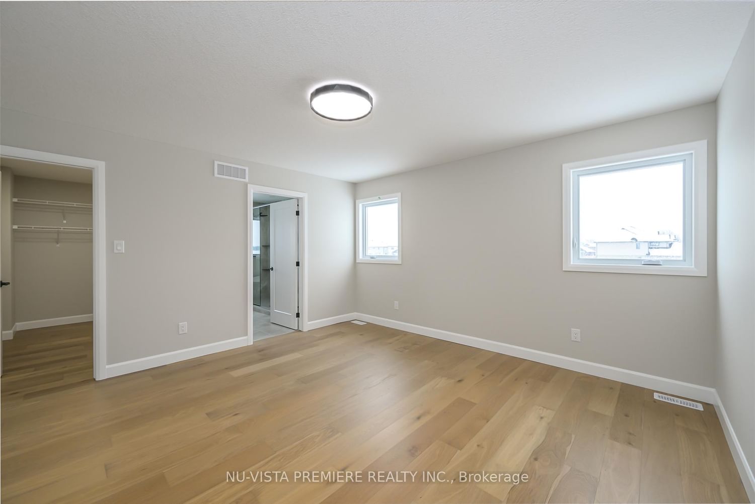 Detached House for sale at 162 Watts Drive, Lucan Biddulph, Ontario, N0M 2J0 - Lucan - MLS: X12888832