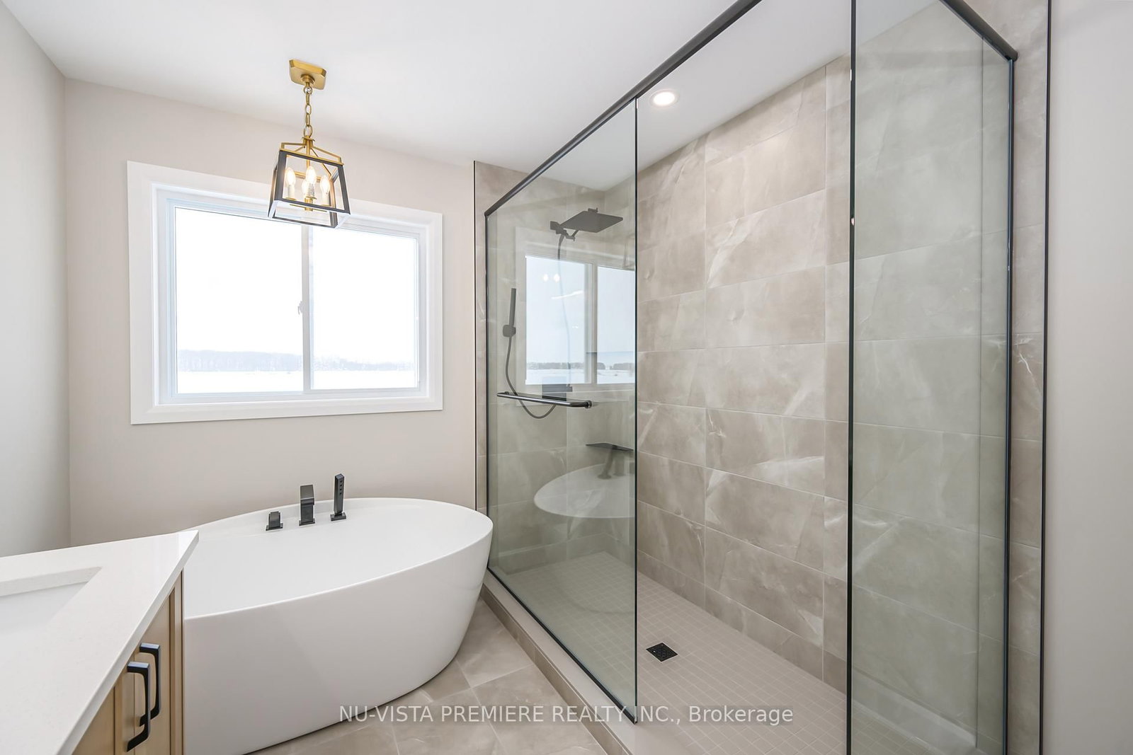 Detached House for sale at 162 Watts Drive, Lucan Biddulph, Ontario, N0M 2J0 - Lucan - MLS: X12888832