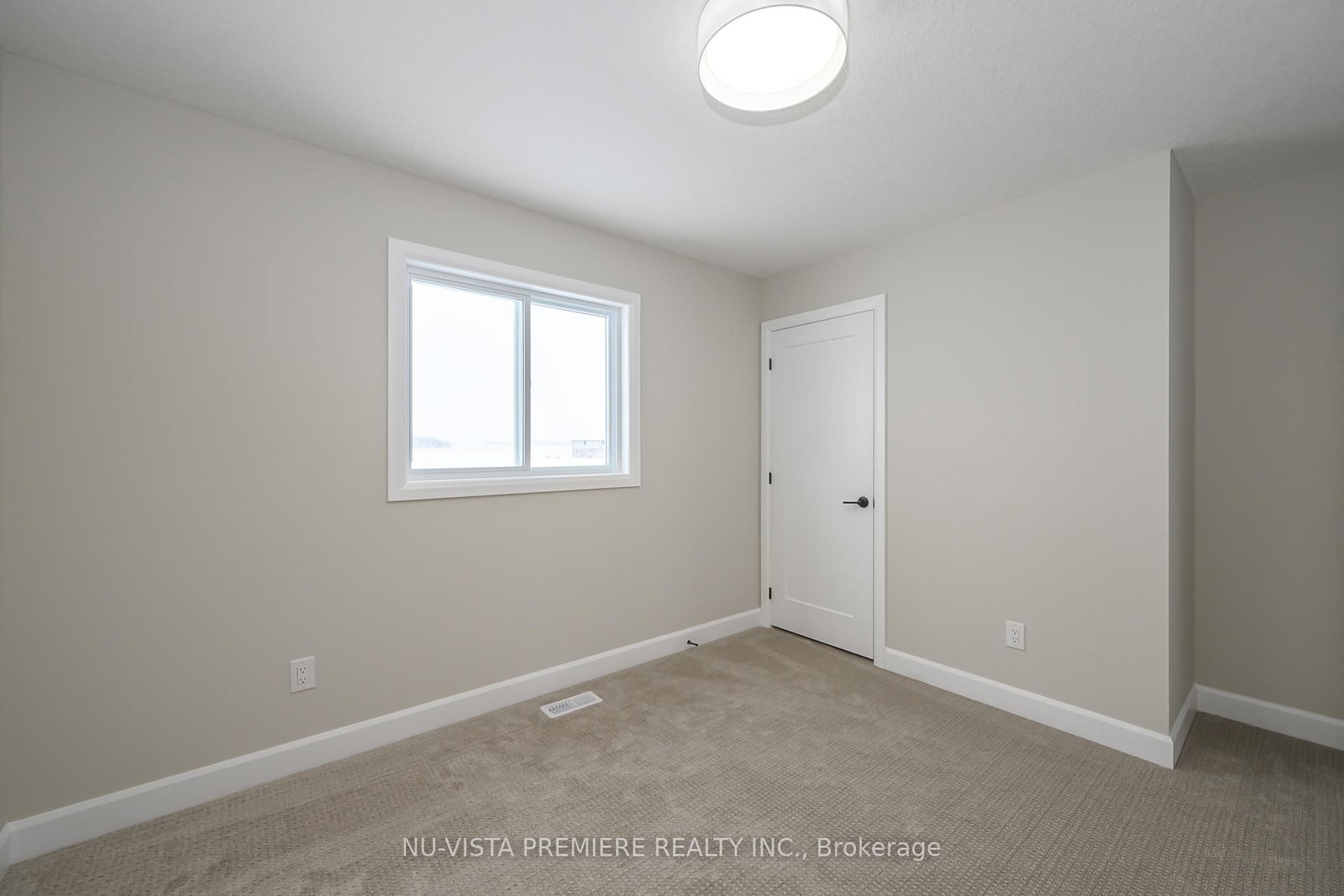 Detached House for sale at 162 Watts Drive, Lucan Biddulph, Ontario, N0M 2J0 - Lucan - MLS: X12888832