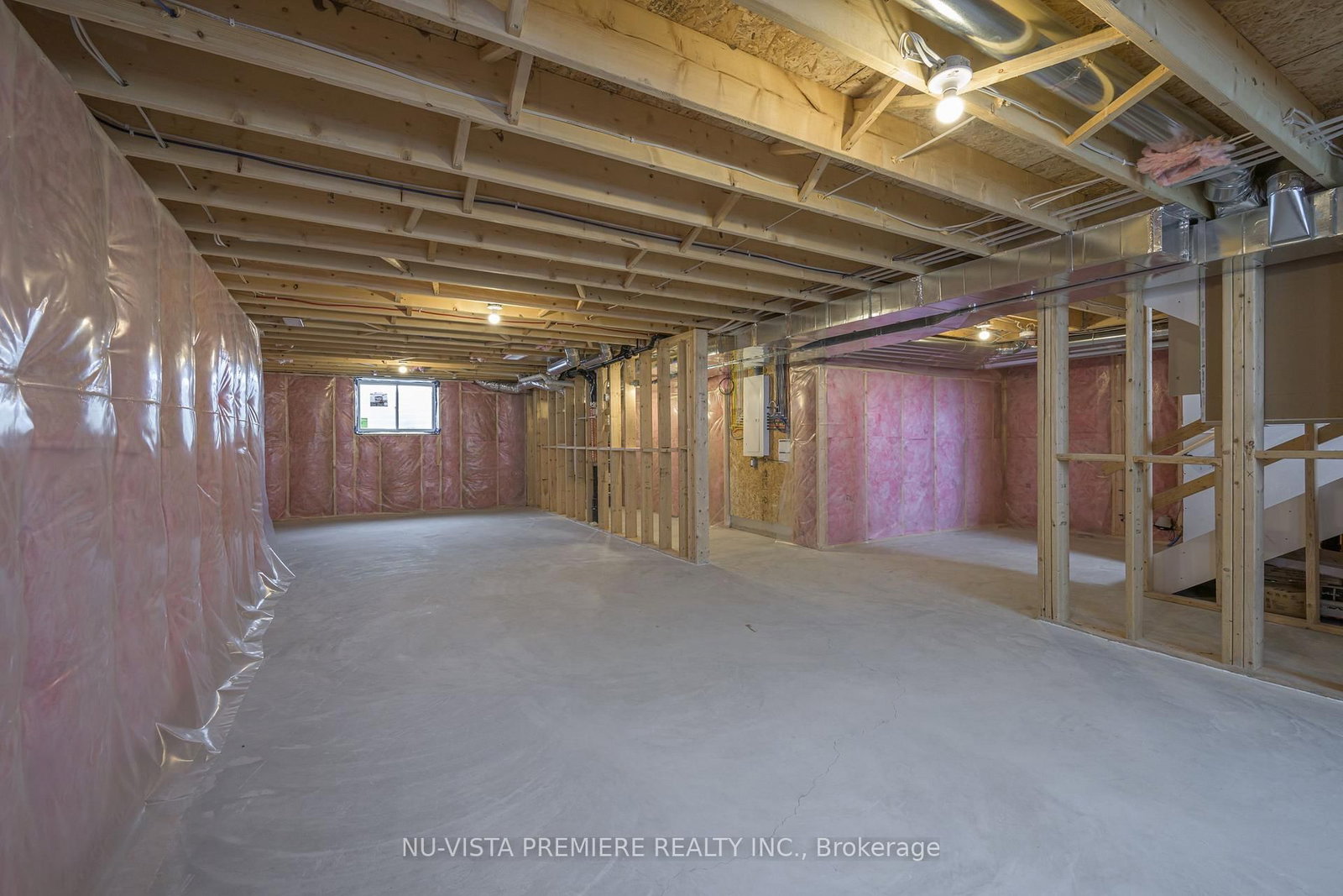 Detached House for sale at 162 Watts Drive, Lucan Biddulph, Ontario, N0M 2J0 - Lucan - MLS: X12888832