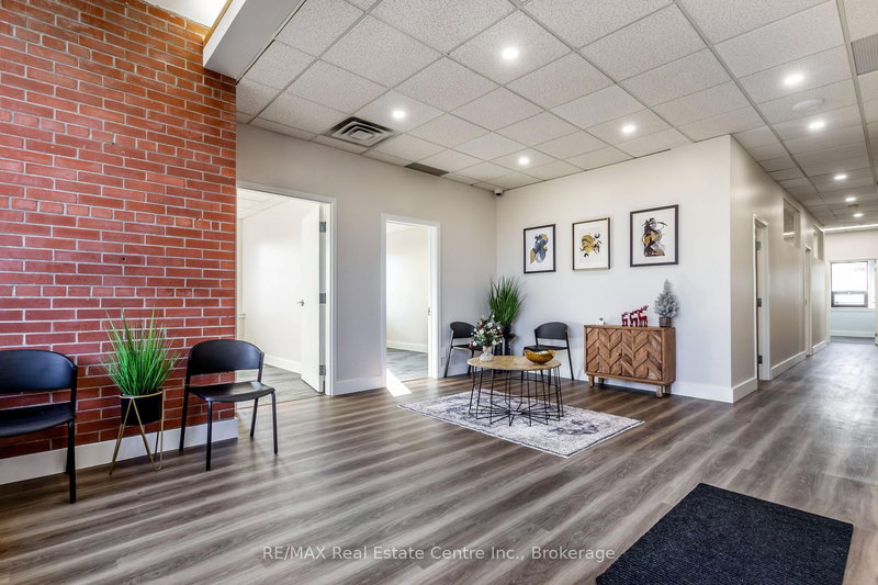 6 - 275 Lawrence Ave, Kitchener, N2M 1Y3 | Image 3