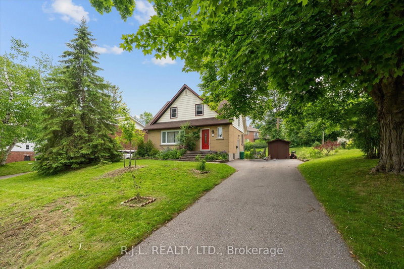 83 Greenhill Dr, Peterborough, K9J 6E2 | Image 2