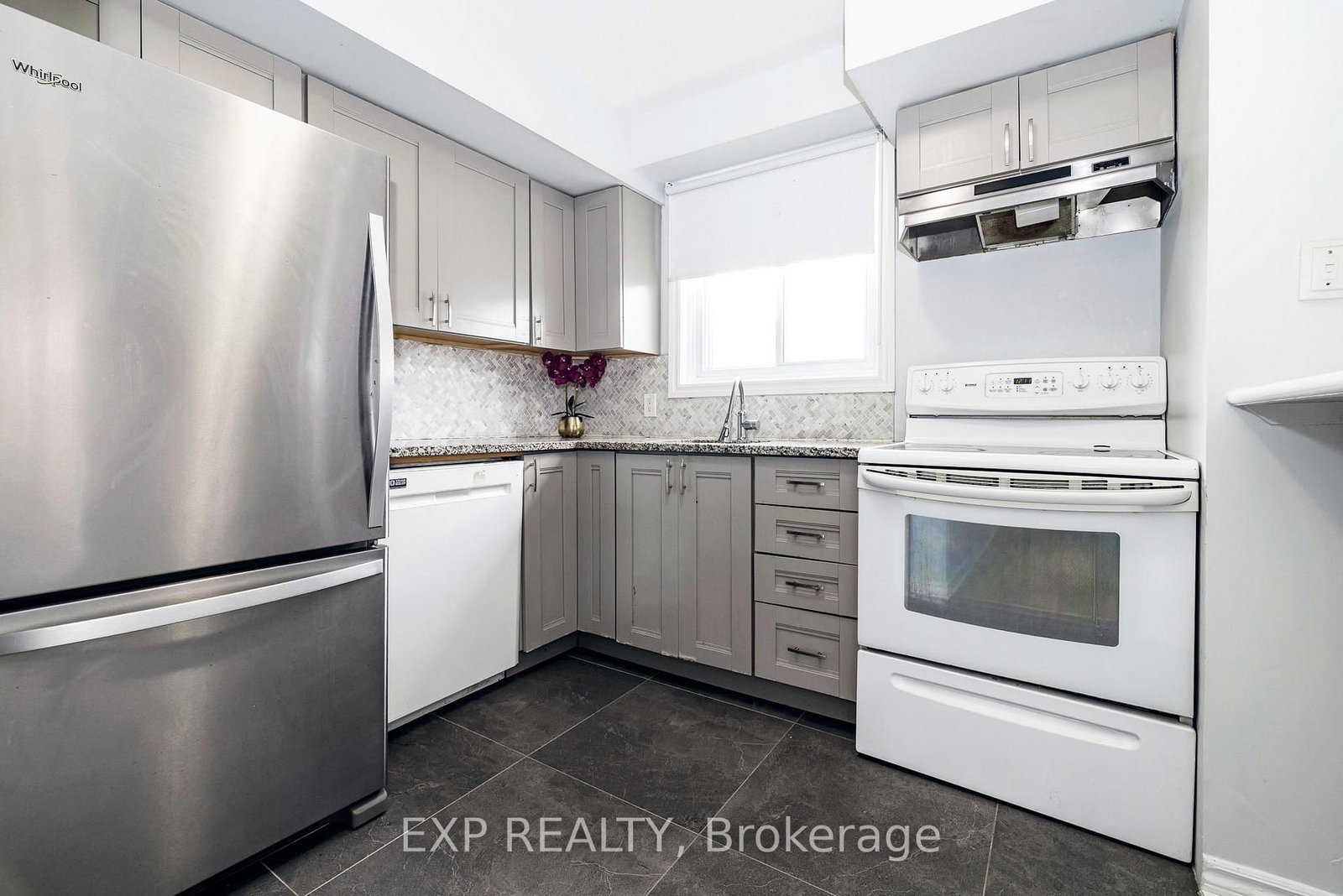 345 Centrum Boulevard, Unit 110 - Photo 10