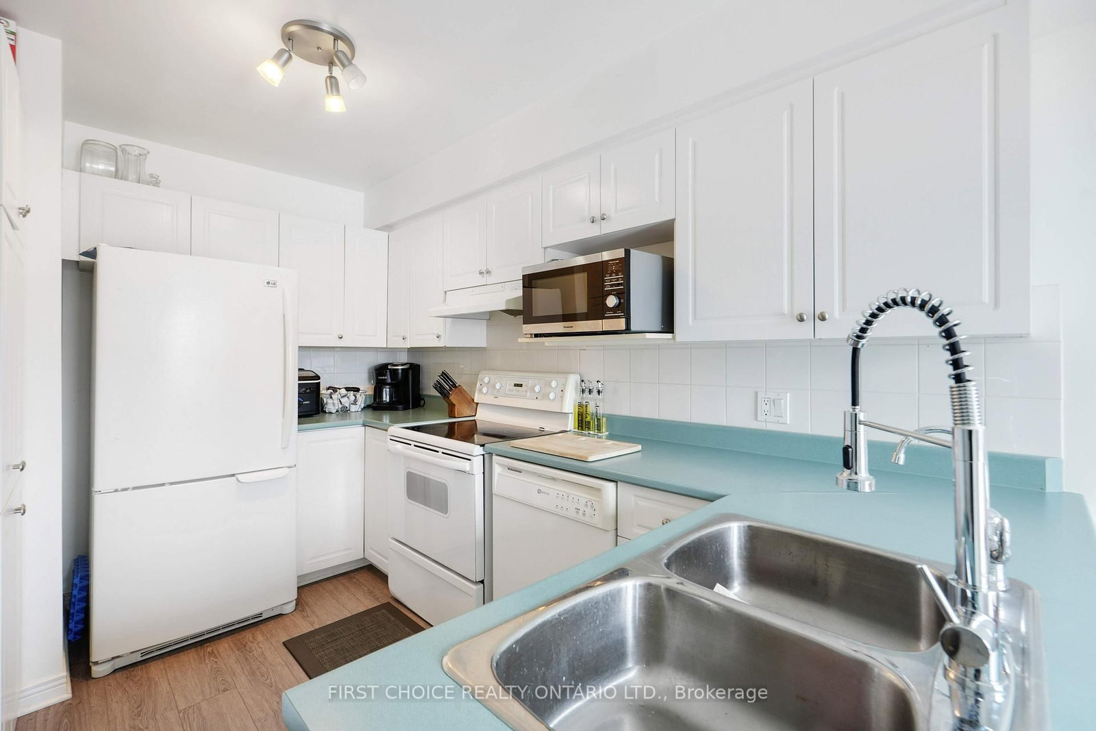 Townhouse for sale at 1189 Lichen Avenue, Ottawa, Ontario, K4A 4A6 - Avalon East - MLS: X12889134