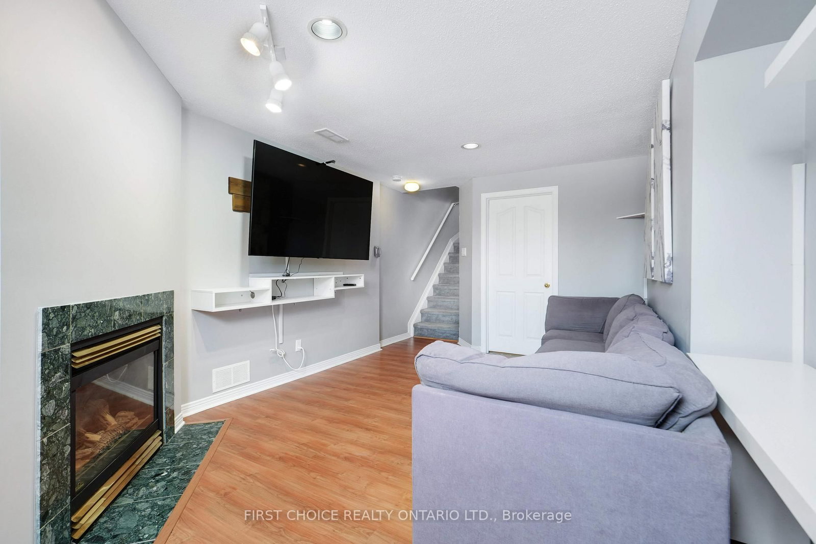 Townhouse for sale at 1189 Lichen Avenue, Ottawa, Ontario, K4A 4A6 - Avalon East - MLS: X12889134