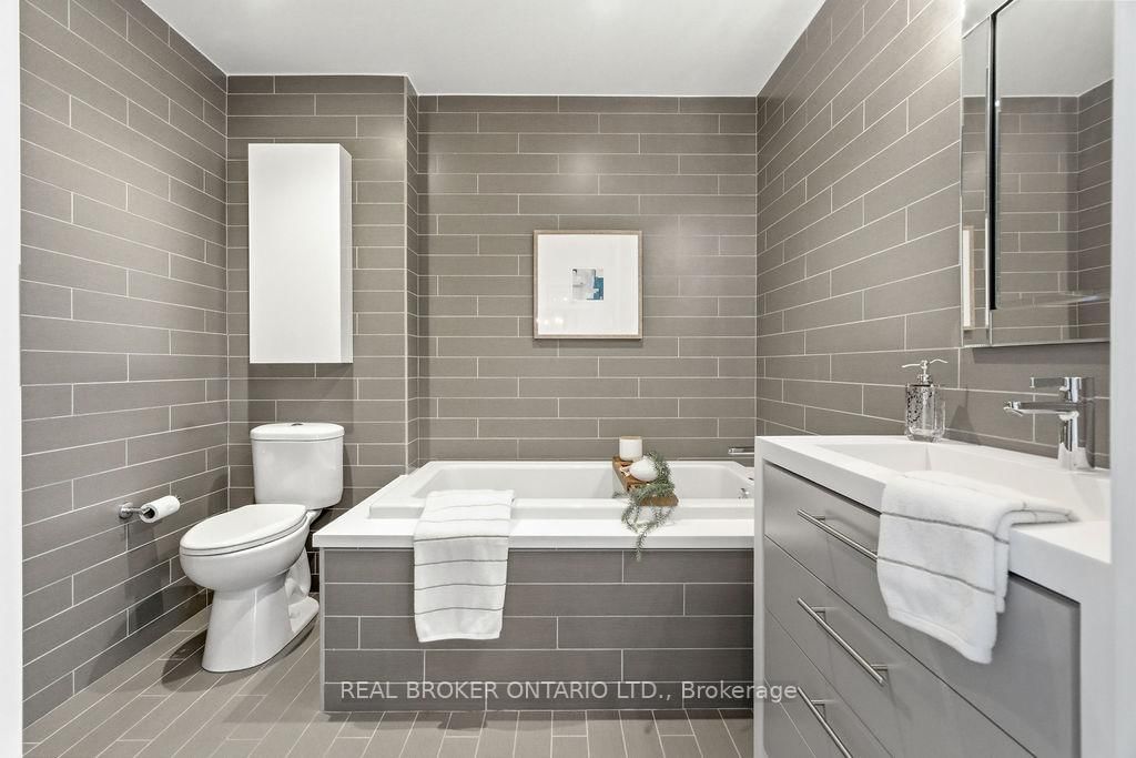 428 Sparks Street, Unit 1403 - Photo 22