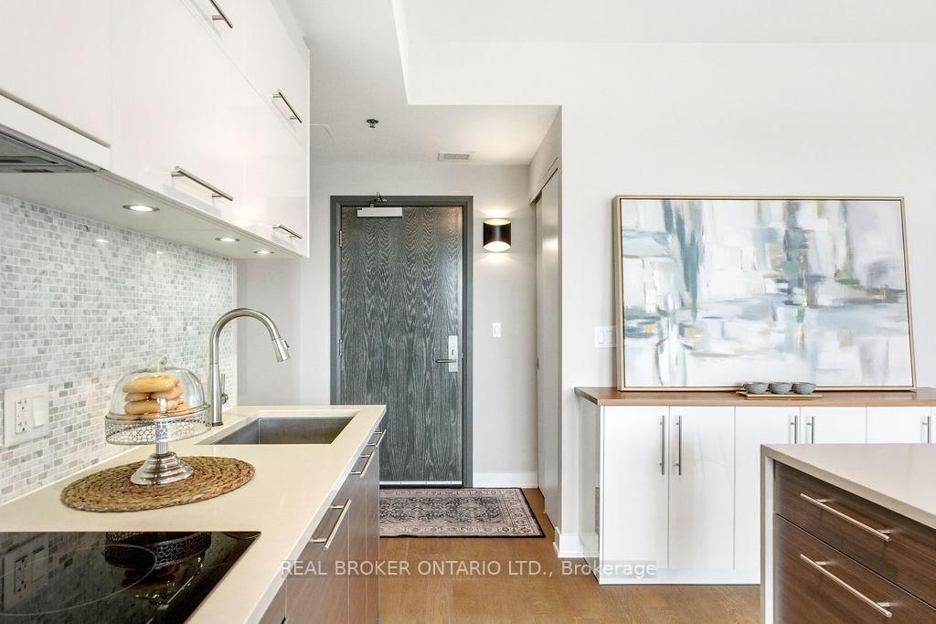 428 Sparks Street, Unit 1403 - Photo 3
