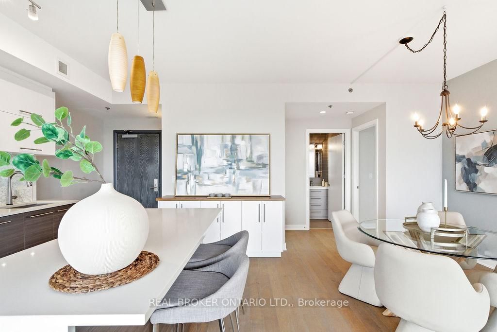 428 Sparks Street, Unit 1403 - Photo 4