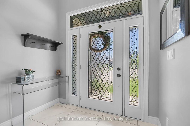 27 Glenwood St, St. Thomas, N5R 0G3 | Image 3