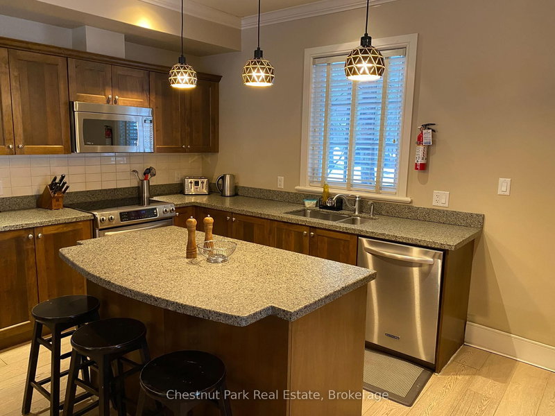 101 Emerald Hill Crt S, Seguin, P2A 2W8 | Image 3