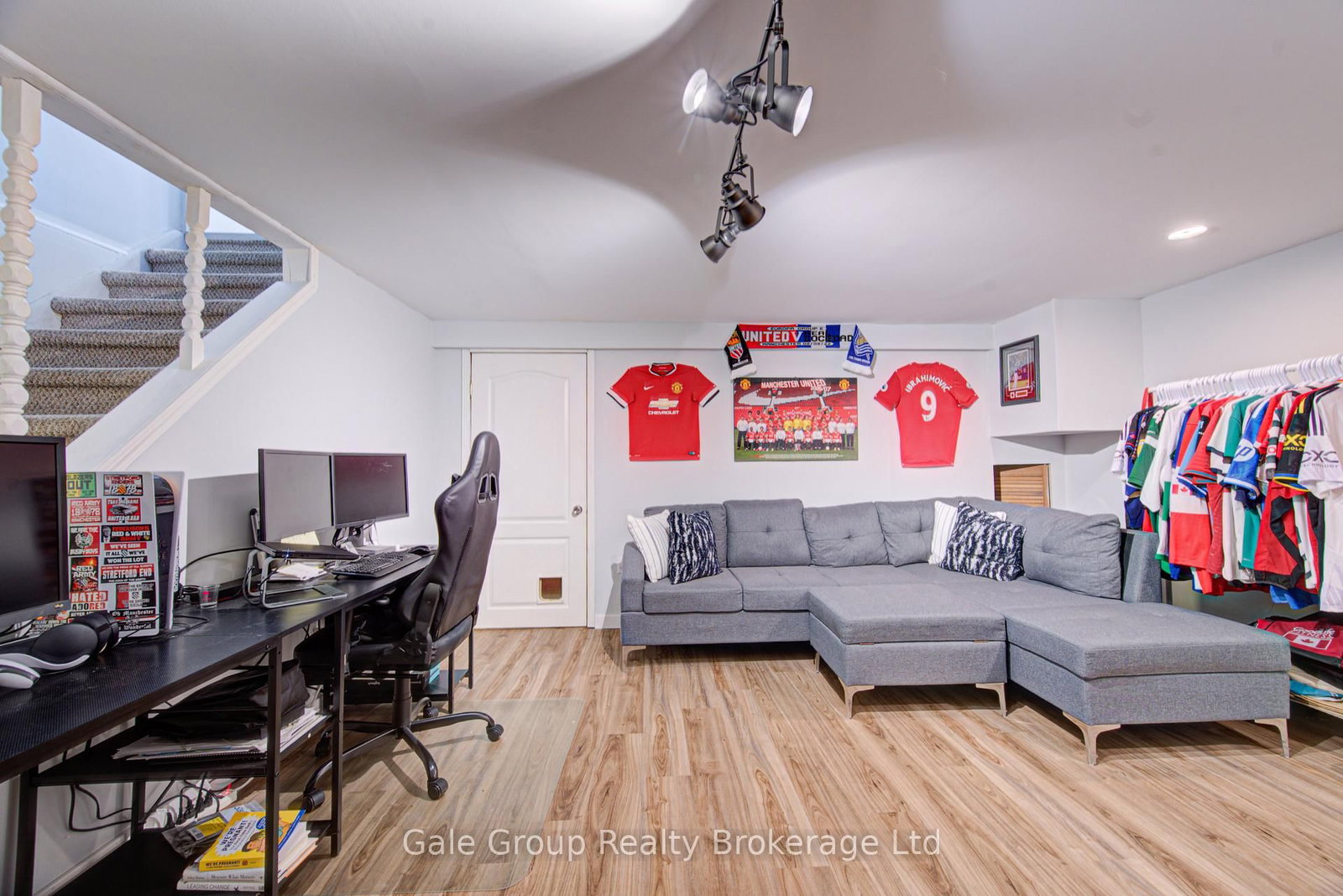 400 Odlum Drive - Photo 21