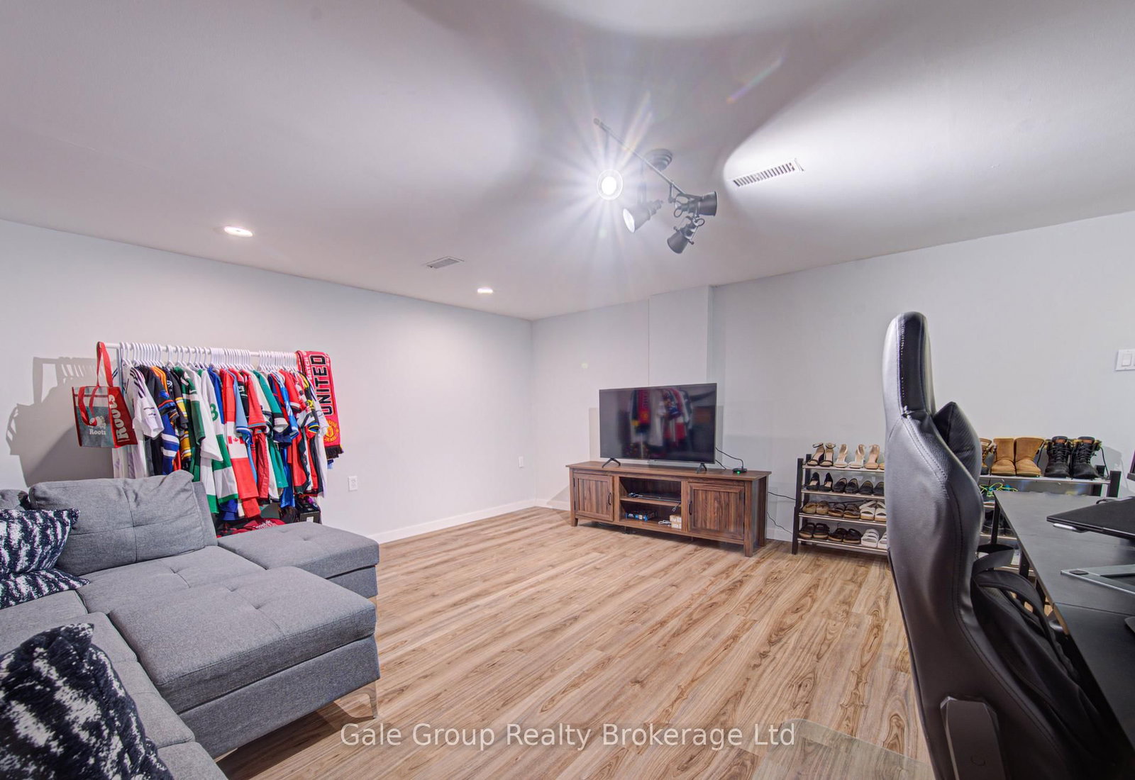 400 Odlum Drive - Photo 22