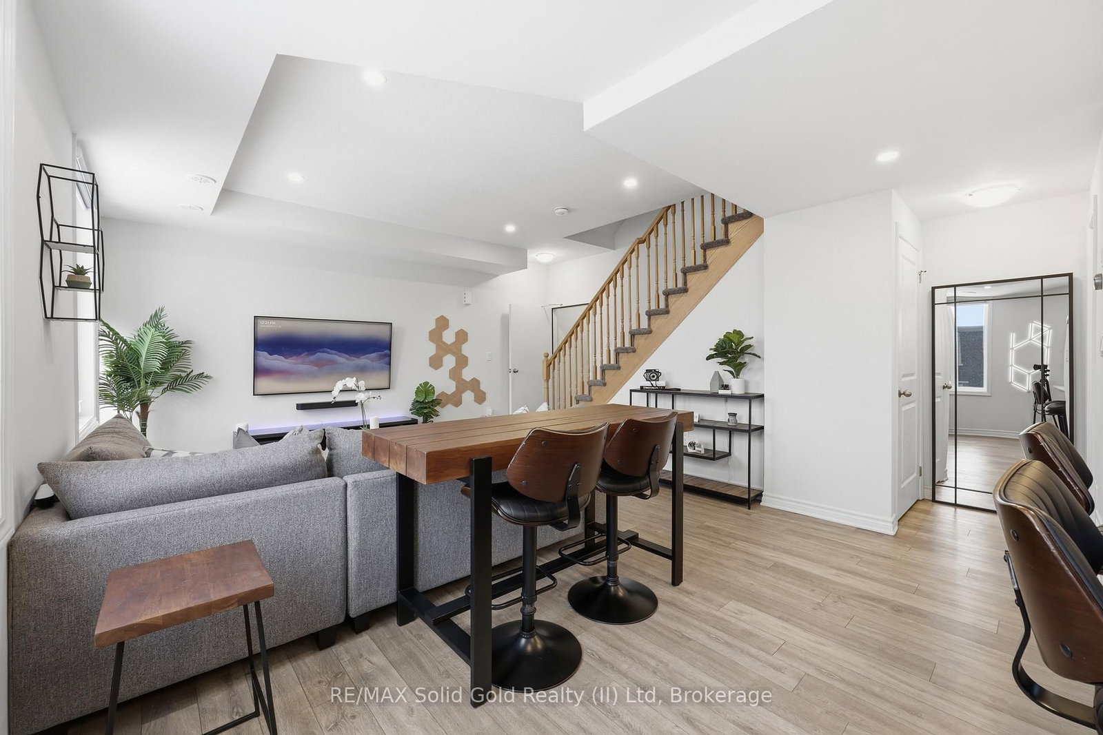 383 Dundas Street E, Unit 58 - Photo 11