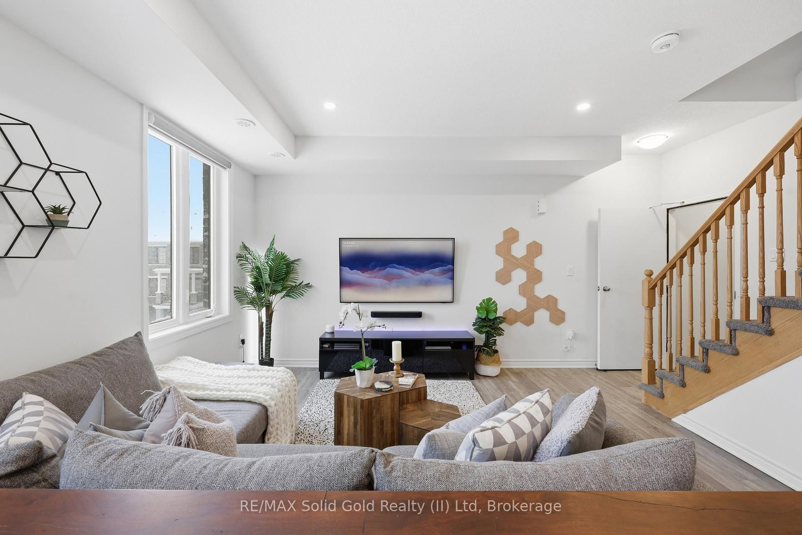 383 Dundas Street E, Unit 58 - Photo 12