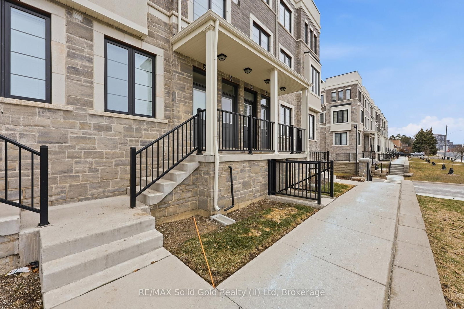 383 Dundas Street E, Unit 58 - Photo 4