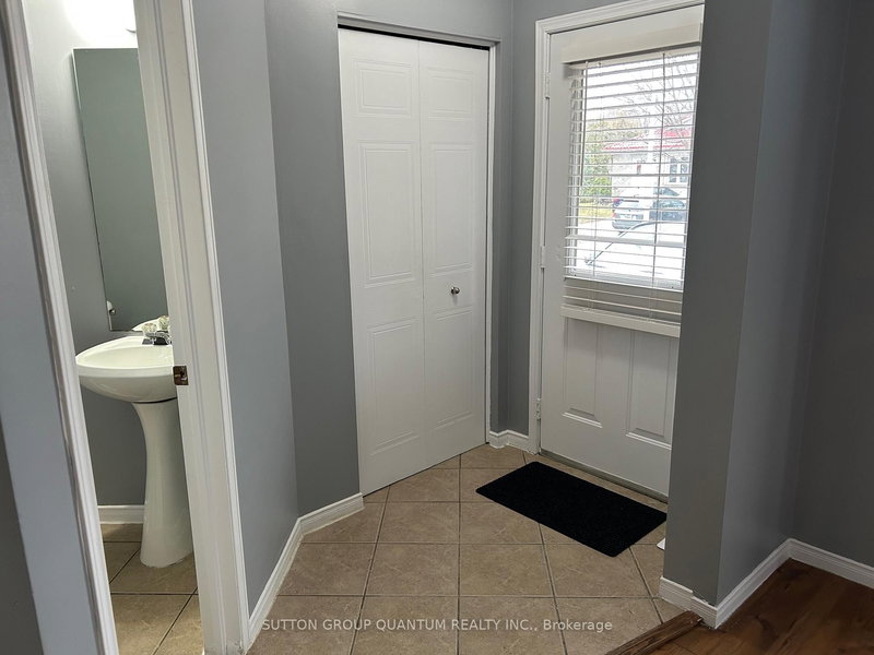 987 Prosperity Crt, London East, N5V 5C7 | Image 3