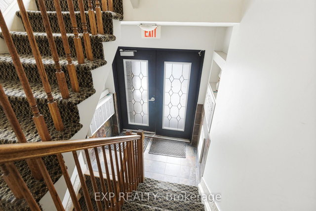 402 - 711 Churchill Avenue