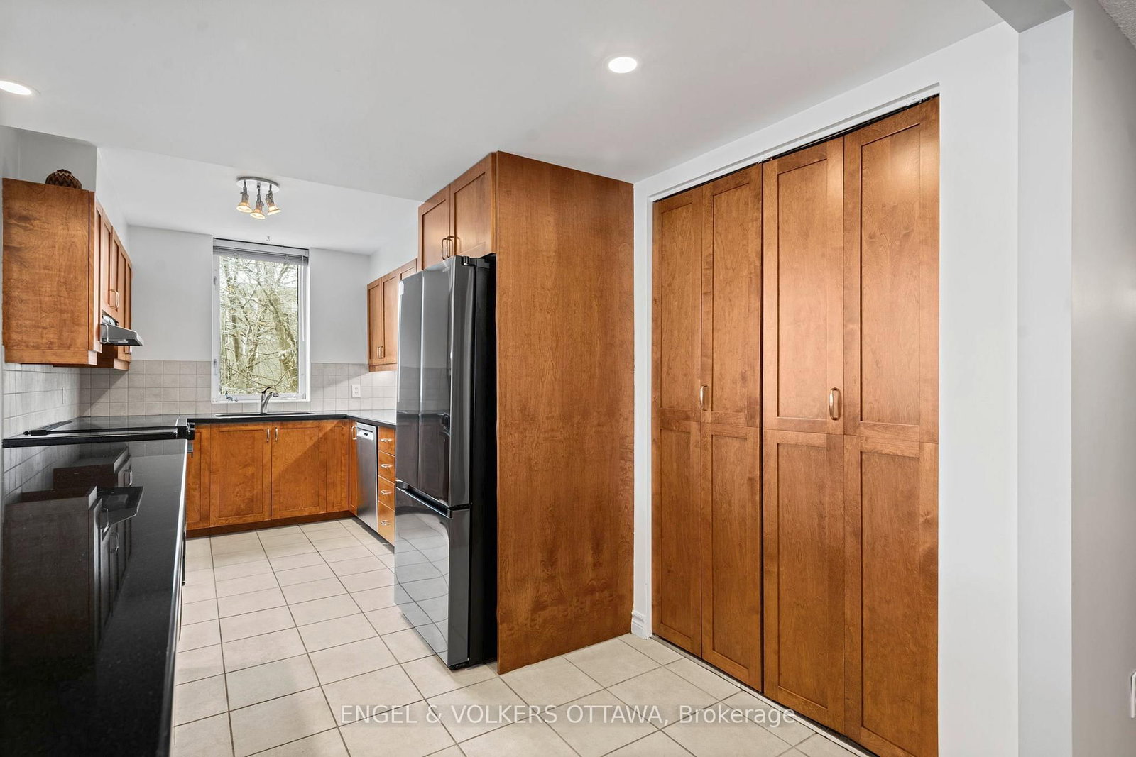 10 Main Street, Unit 207 - Photo 10