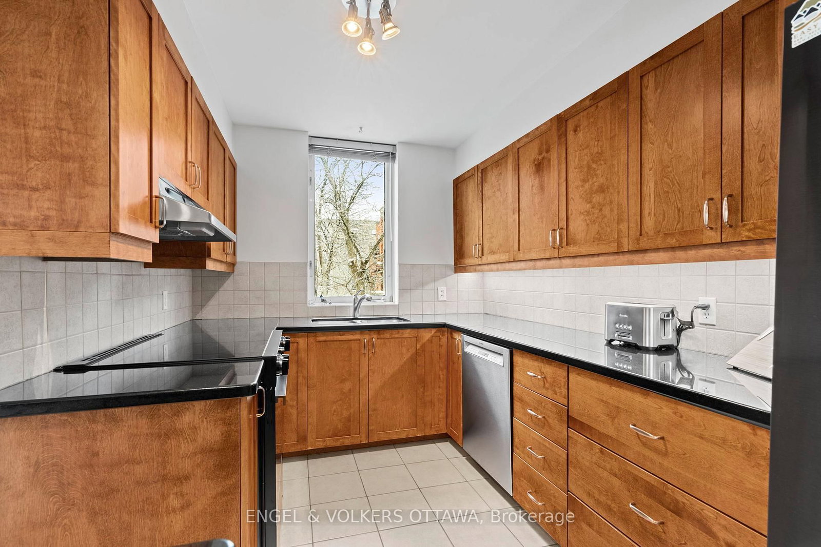 10 Main Street, Unit 207 - Photo 11