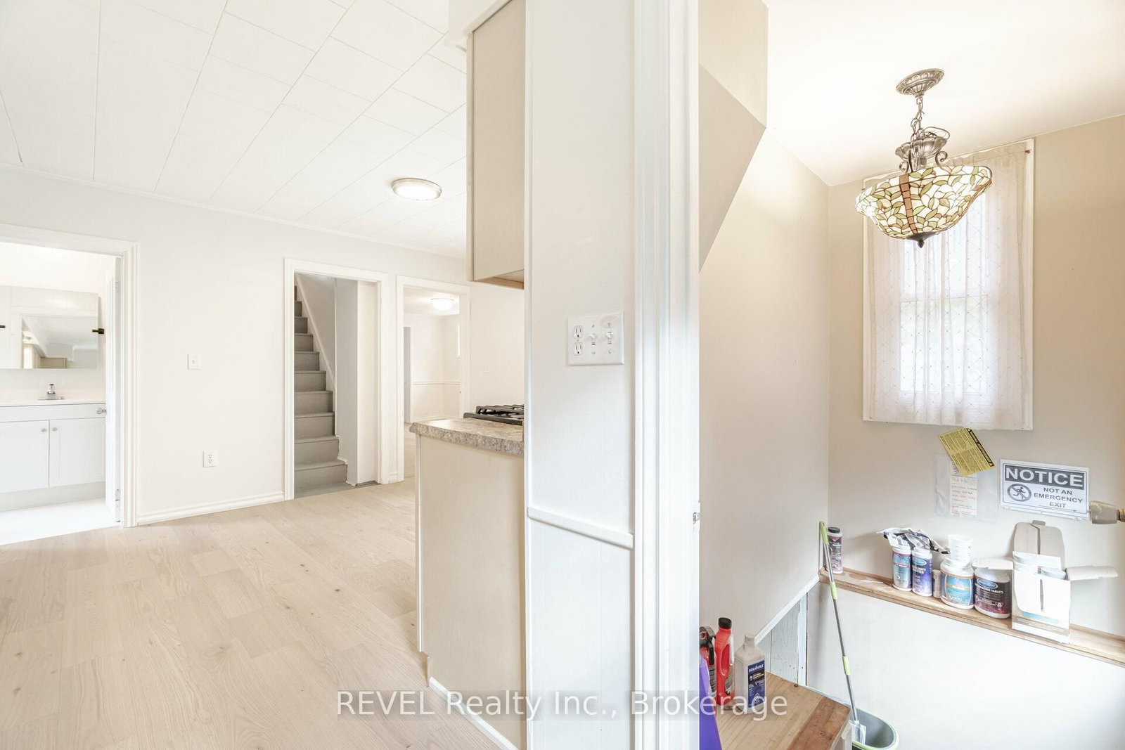 Detached House for sale at 39 Phipps Street, Fort Erie, Ontario, L2A 2V3 - Central - MLS: X12891090