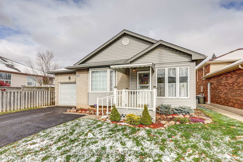 home for sale on 549 Wellington Street