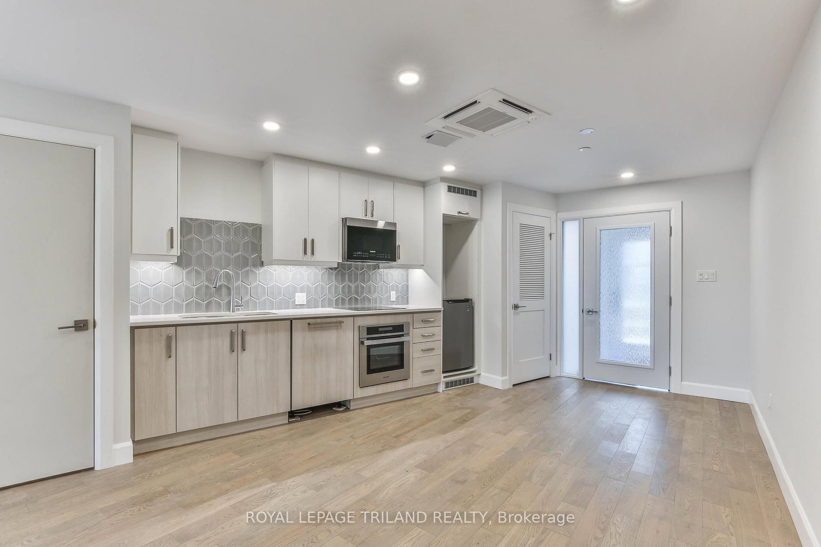 2062 Lumen Drive, Unit #A106LWR - Photo 7