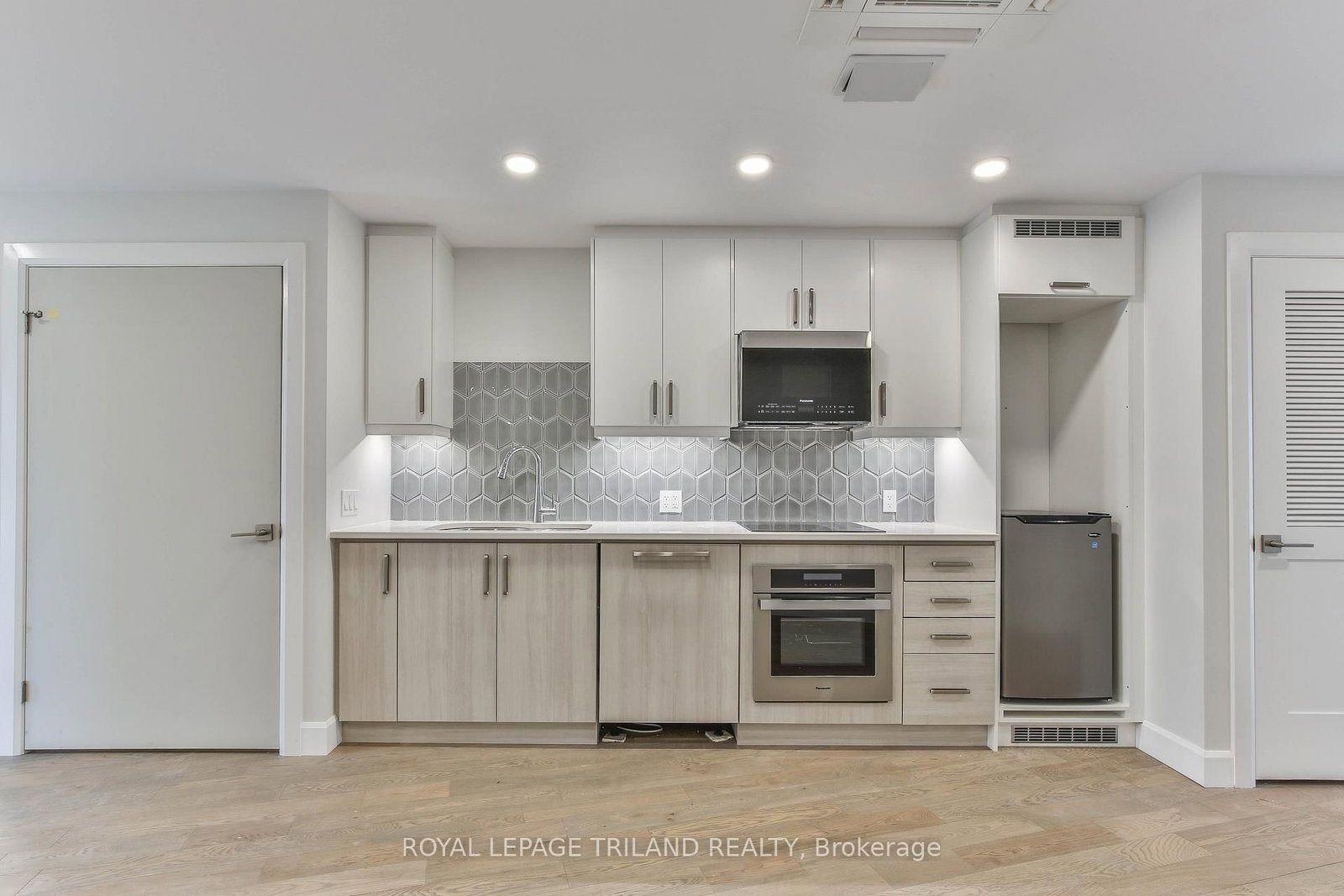 2062 Lumen Drive, Unit #A106LWR - Photo 8