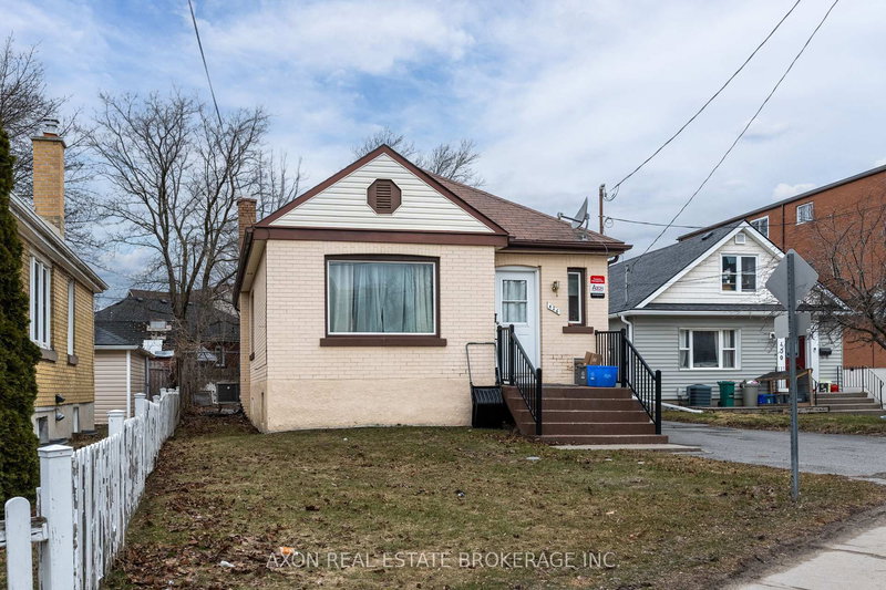 426 Macdonnell St, Kingston, K7L 4E4 | Image 2