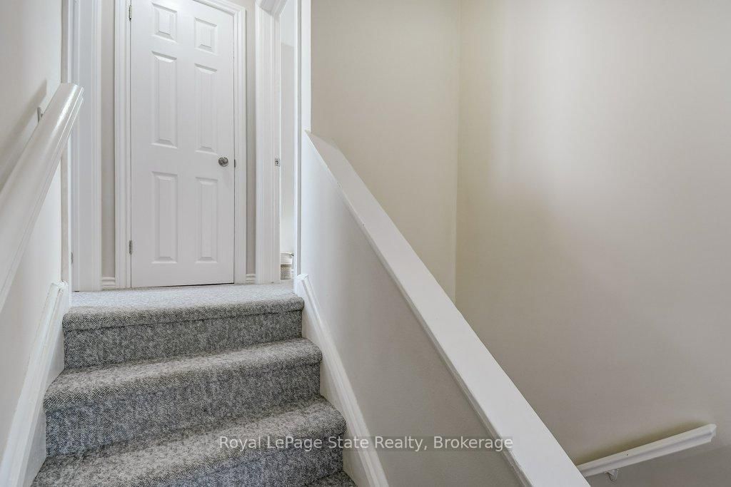 Detached House for sale at 624 Brighton Avenue, Hamilton, Ontario, L8H 6H2 - Parkview - MLS: X12891238