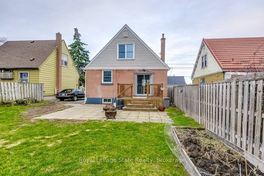 Detached House for sale at 624 Brighton Avenue, Hamilton, Ontario, L8H 6H2 - Parkview - MLS: X12891238