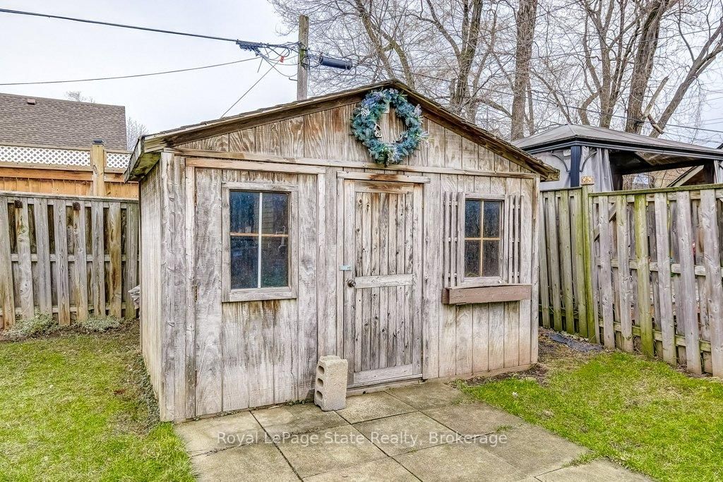 Detached House for sale at 624 Brighton Avenue, Hamilton, Ontario, L8H 6H2 - Parkview - MLS: X12891238