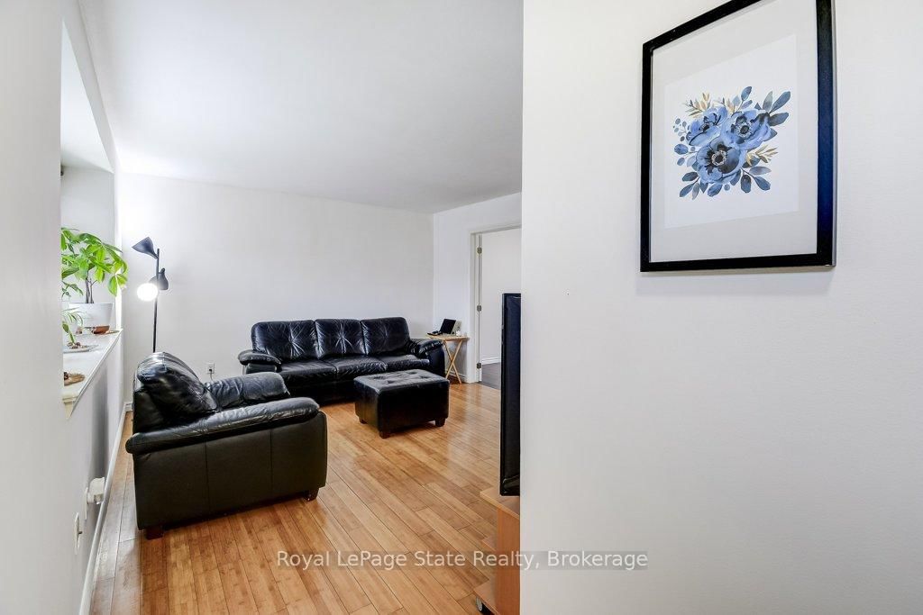 Detached House for sale at 624 Brighton Avenue, Hamilton, Ontario, L8H 6H2 - Parkview - MLS: X12891238