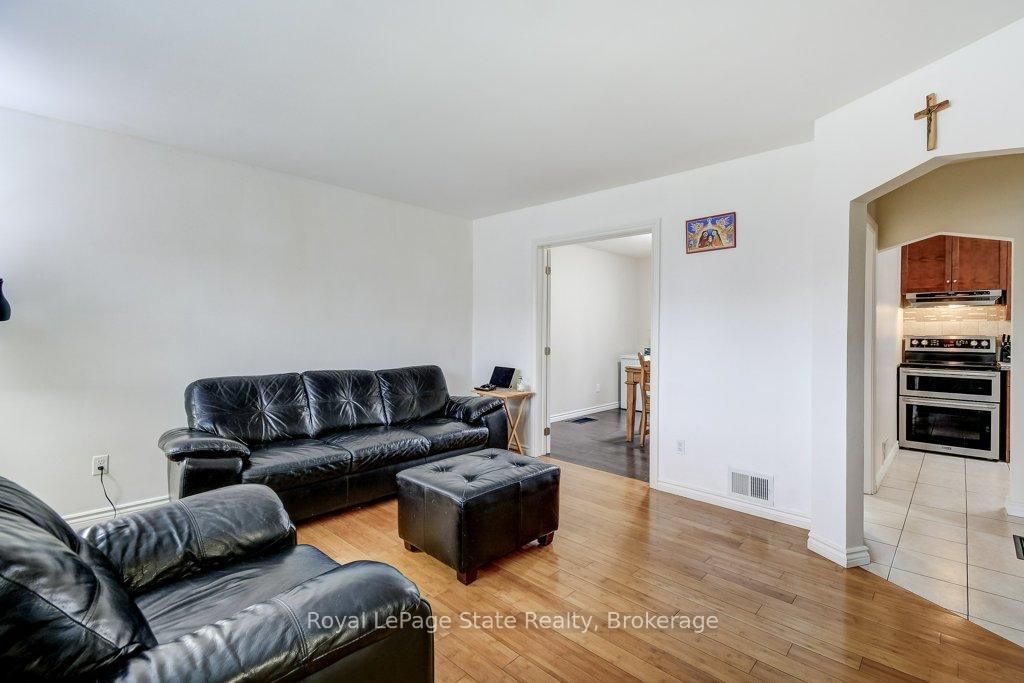 Detached House for sale at 624 Brighton Avenue, Hamilton, Ontario, L8H 6H2 - Parkview - MLS: X12891238