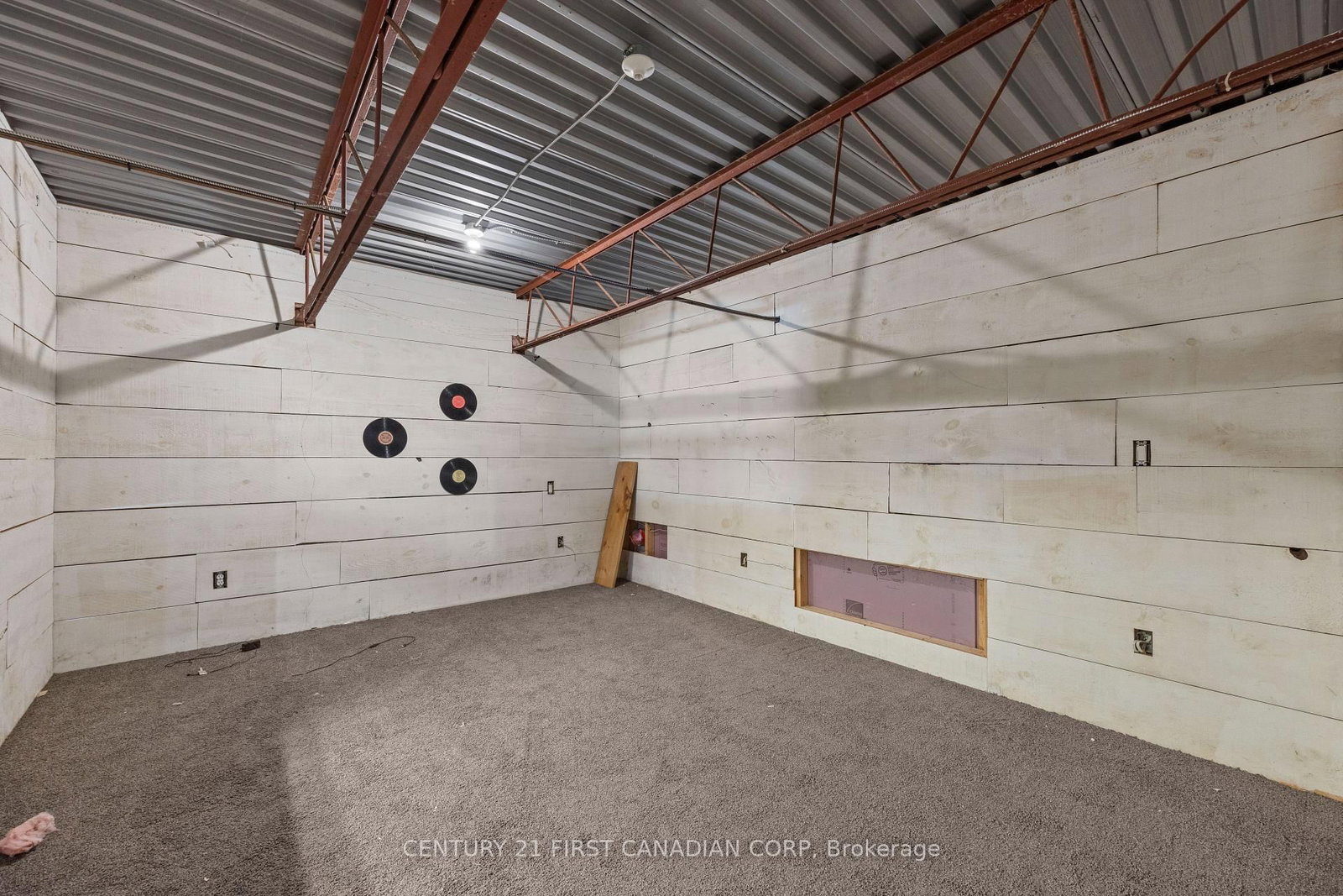 7024 Kilbourne Road, Unit B - Photo 21