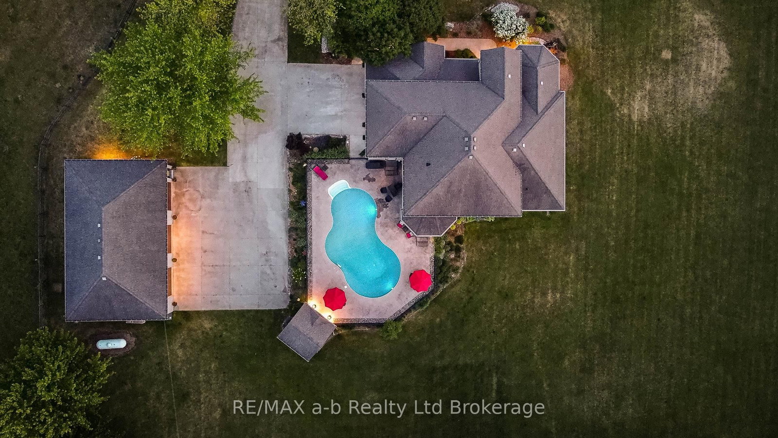 Detached House for sale at 55226 BEST Line, Bayham, Ontario, N5H 2R3 - Rural Bayham - MLS: X12891510