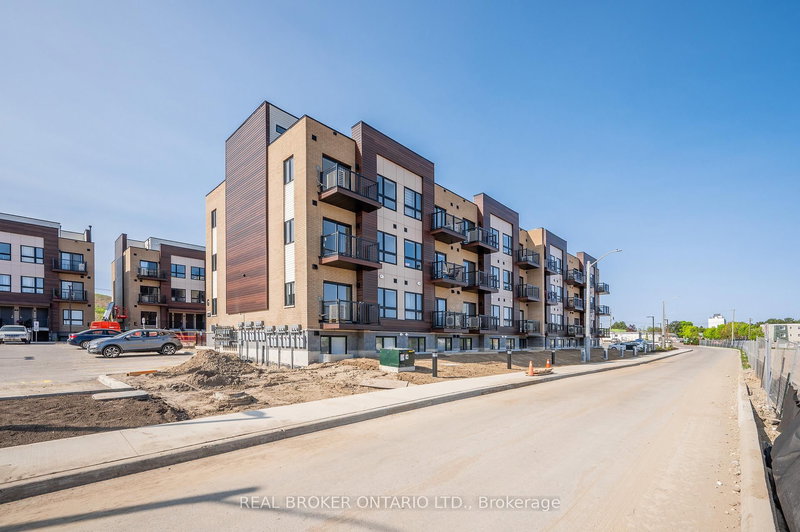 G13 - 20 Palace St, Kitchener, N2E 3R9 | Image 3