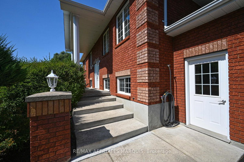 156 Bay Rd, Rideau Lakes, K0G 1L0 | Image 3