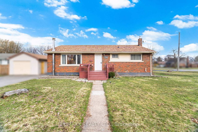 3316 MCLAREN Crescent