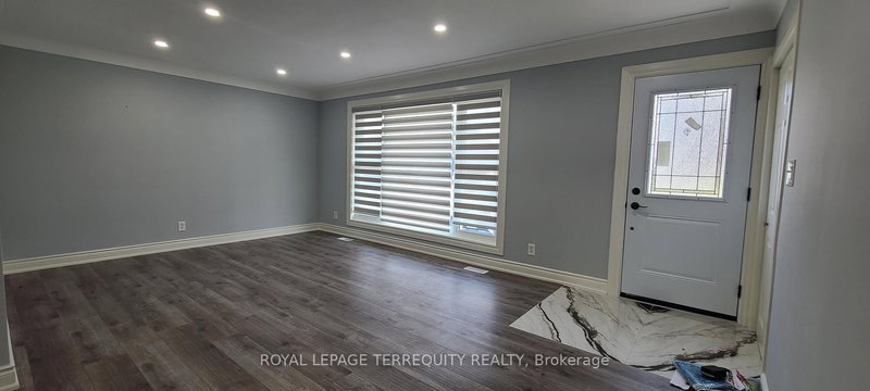 Main Floor - 6950 Richmond Cres, Niagara Falls, L2G 5W6 | Image 3