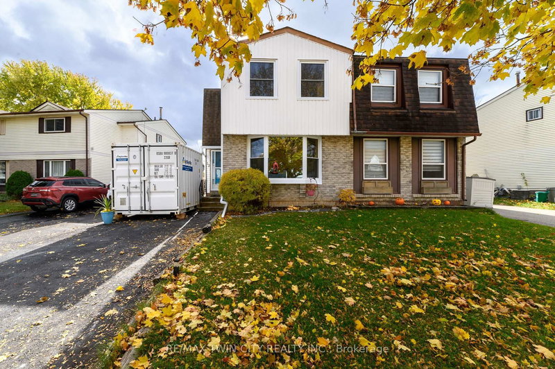 home for sale on 12 White Owl Crescent