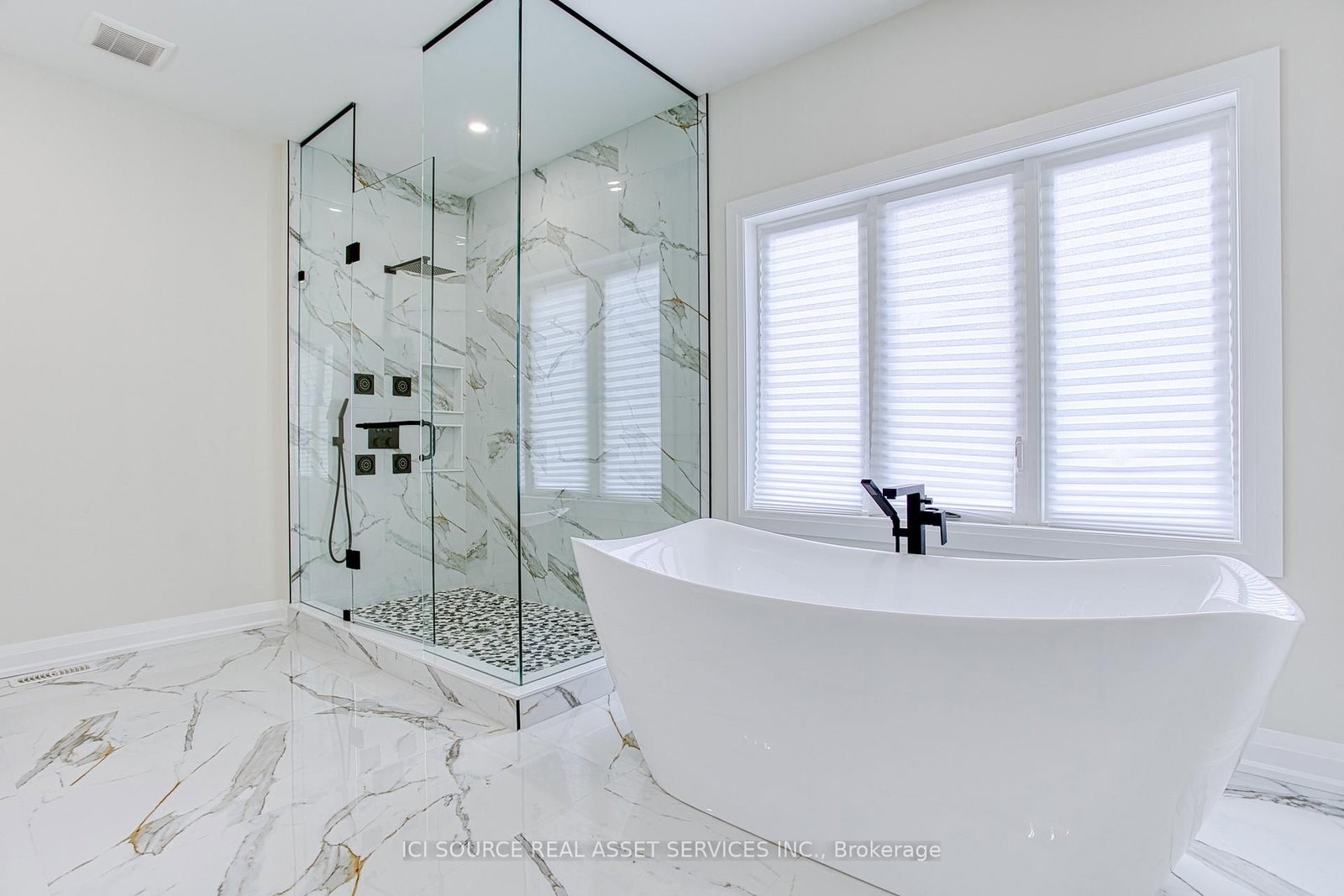 67 Creanona Boulevard, Unit Upper Floors - Photo 24