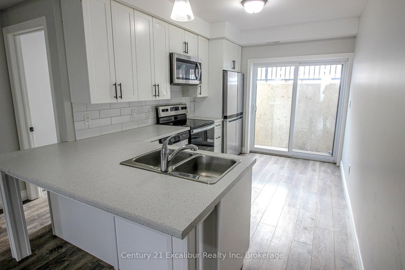 4A - 360 Queen St E, Centre Wellington, N1M 1T4 | Image 3