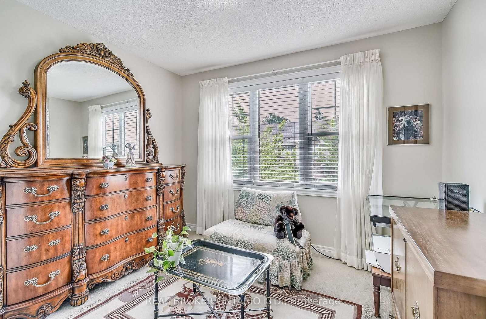 Townhouse for sale at 5 Liddycoat Lane, Hamilton, Ontario, L9G 0A7 - Ancaster - MLS: X12892428