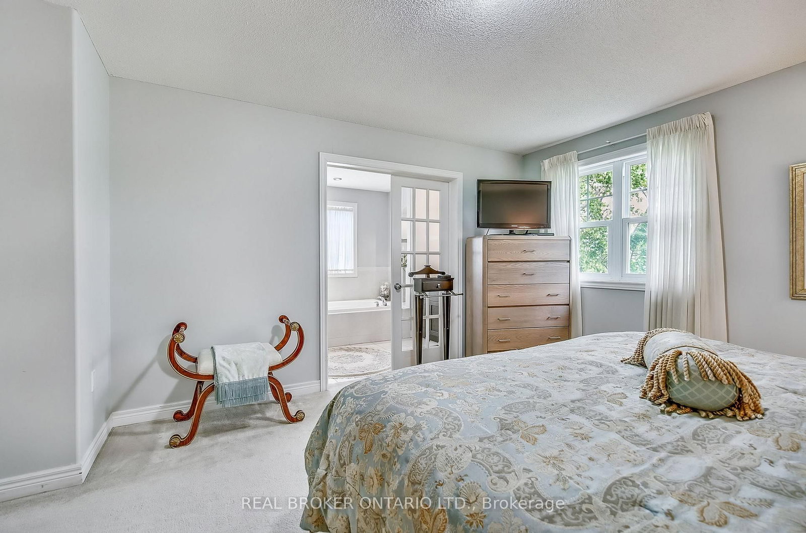 Townhouse for sale at 5 Liddycoat Lane, Hamilton, Ontario, L9G 0A7 - Ancaster - MLS: X12892428