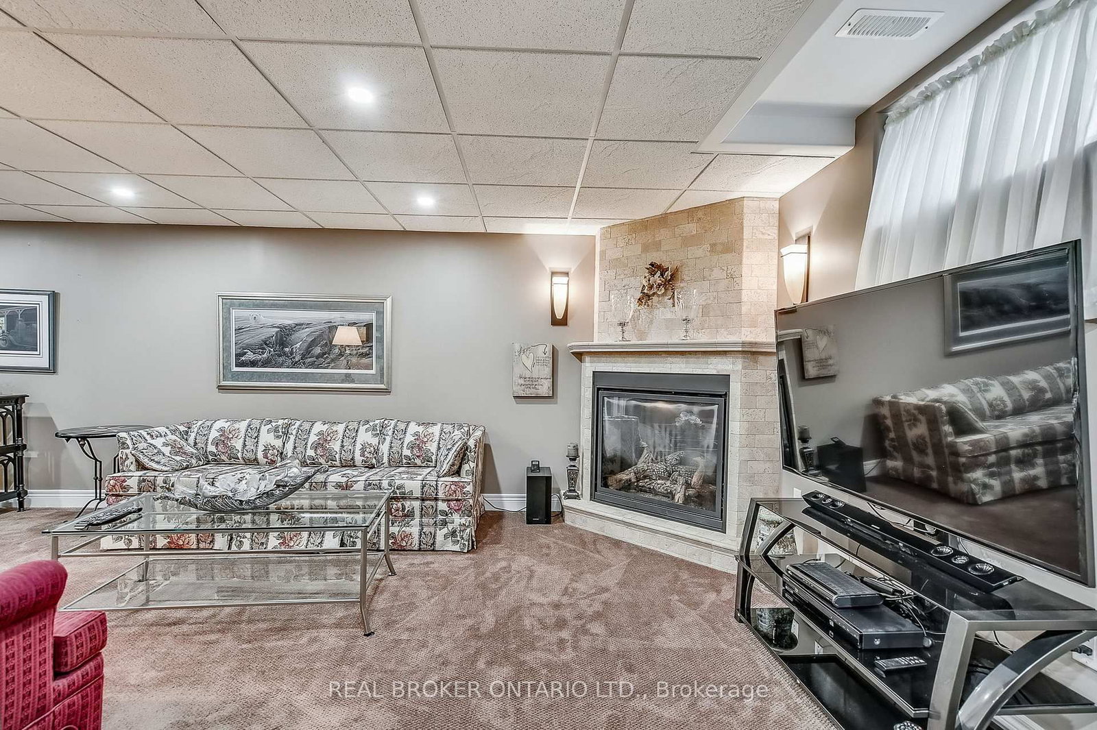 Townhouse for sale at 5 Liddycoat Lane, Hamilton, Ontario, L9G 0A7 - Ancaster - MLS: X12892428